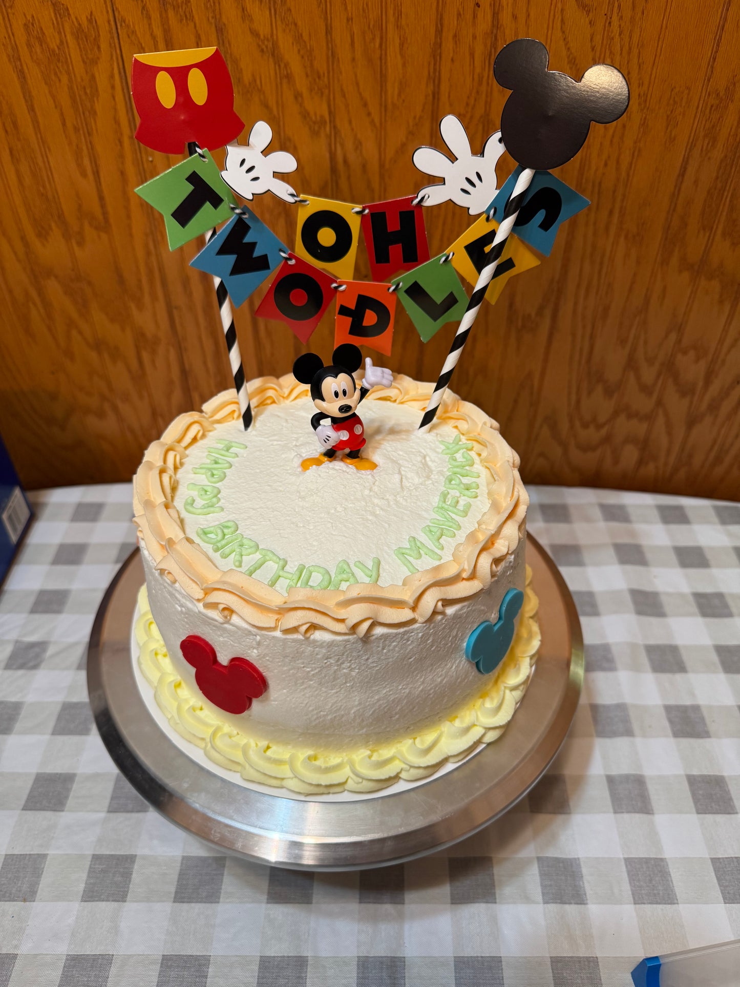 Custom Round Cakes