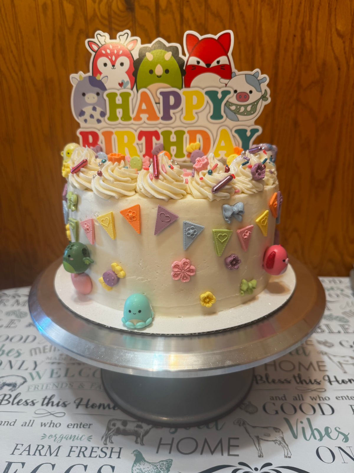 Custom Round Cakes